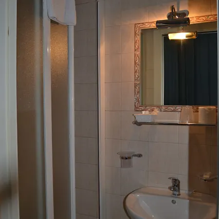 Hotell Ferraro 2*