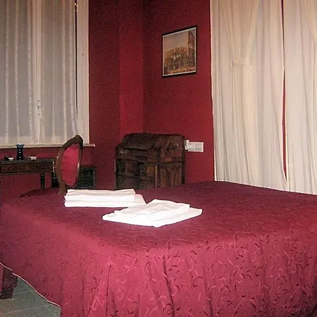 Hotel Ferraro 2*