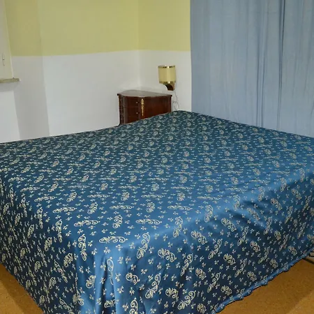 Ferraro Hotel 2*